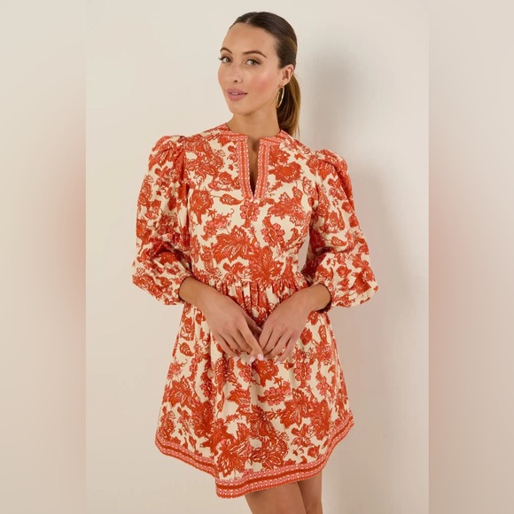 Avara Dresses & Skirts - Avara Melanie Orange Floral Short Dress NWT